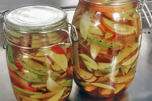 pickled apples with bourbon recipe