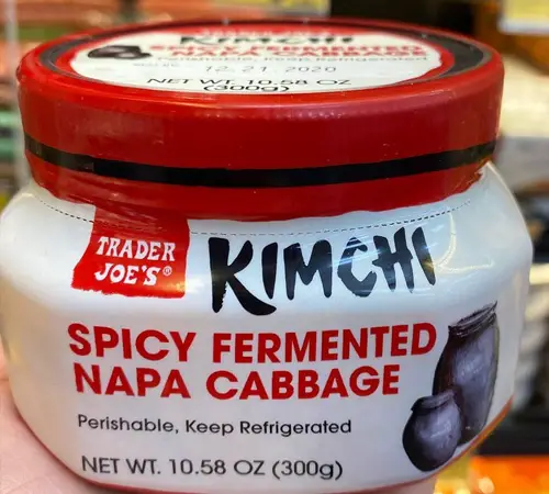 buy-kimchi-in-grocery-store