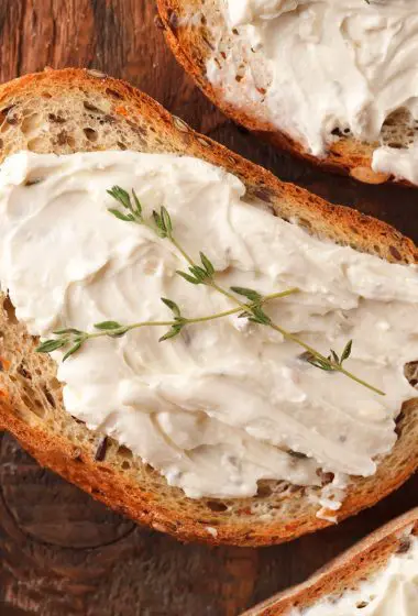 Cultured Cream Cheese Recipe - Fermenters Kitchen