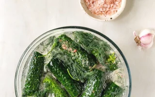 how to ferment pickles in a jar